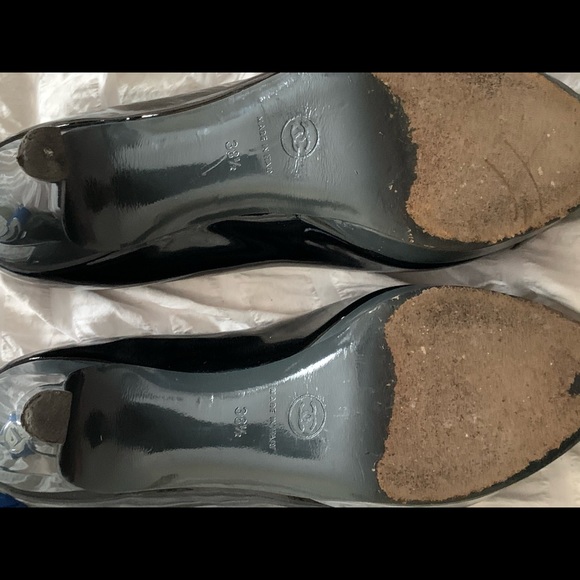 Chanel two toned black & grey high heel shoes 38.5 - Picture 7 of 10